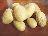 Ricetta Insalata di patate e frutta